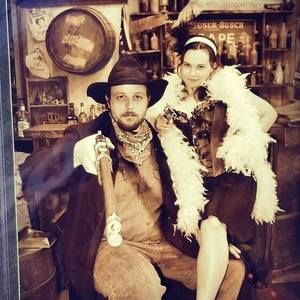 Meet your Posher, Gregory